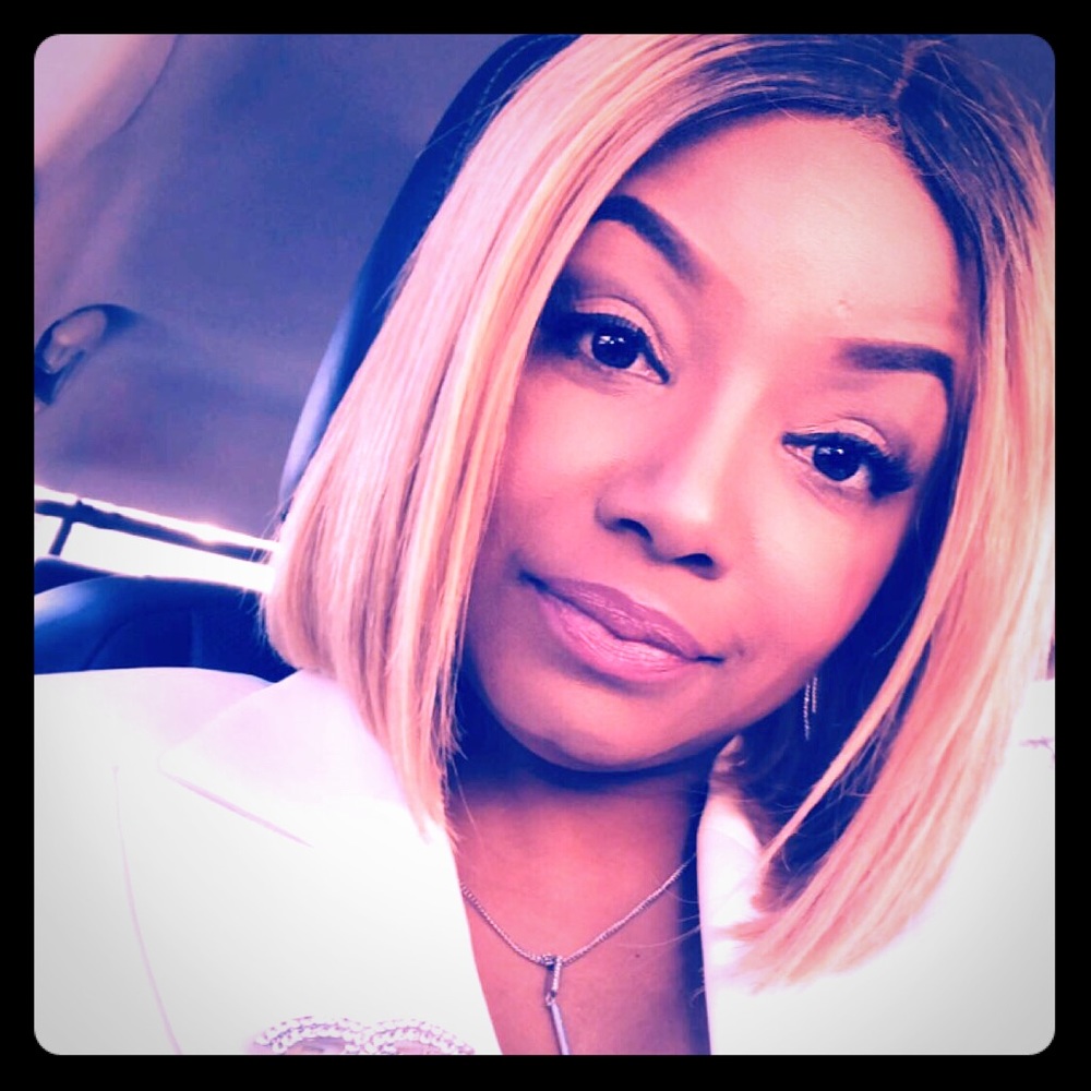 Meet your Posher, Chervonne